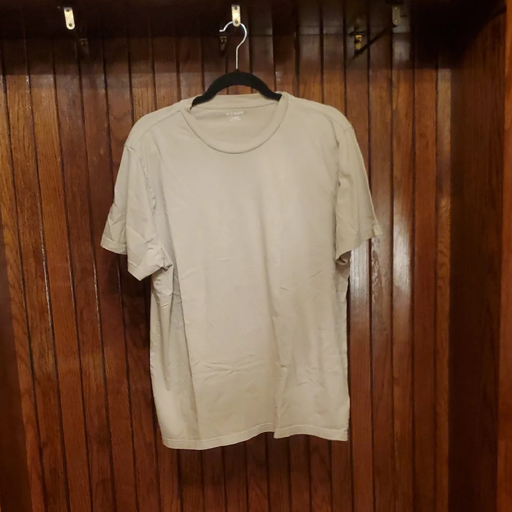 OLD NAVY SIZE LARGE Men's Beige T-Shirt - Picture 1 of 4